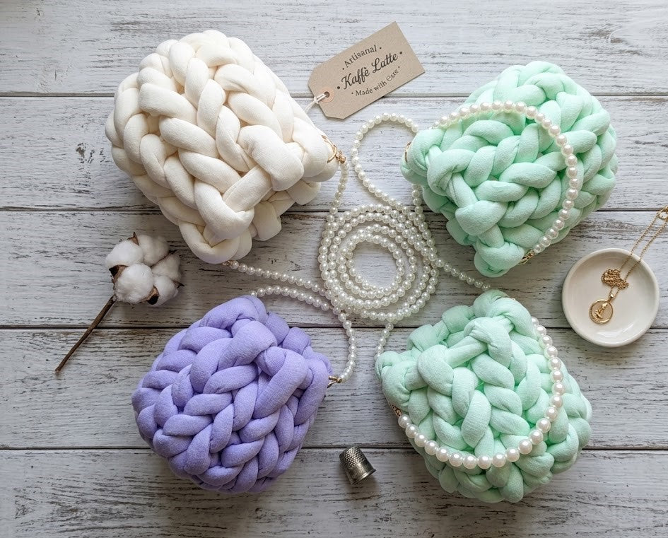 ☁️ Le Sac "Nuage" Artisanat & Perles. L'accessoire iconique, personnalisé par vous.